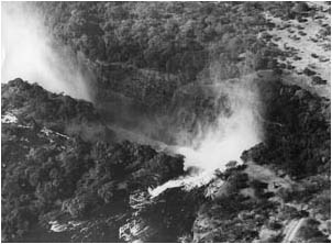 Ref No: ZIM016 Titel: Victoria Falls - Late 1940's width=230
